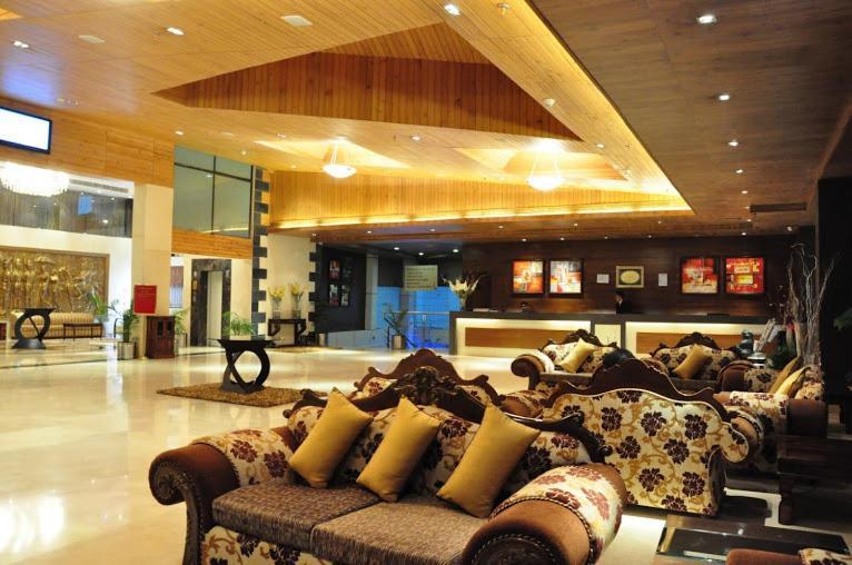 The Victoria Grand Hotel & Spa Kasauli Luaran gambar