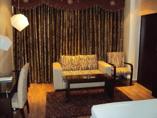 The Victoria Grand Hotel & Spa Kasauli Luaran gambar